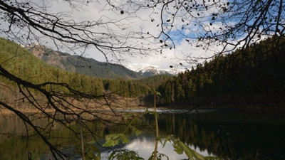 Burası İsveç'te değil Türkiye'de: Karagöl'den sonbahar manzaraları