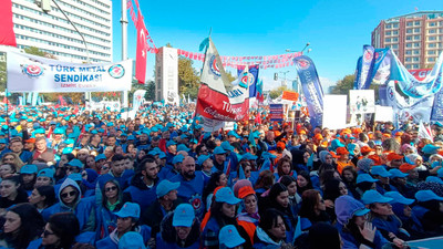 Türk-İş'ten 'Zordayız, geçinemiyoruz” mitingi... İşçiler Ergun Atalay’ı yuhaladı: 'Sarı sendika istemiyoruz'