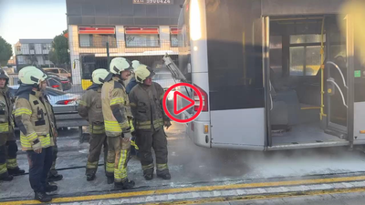 Avcılar'da metrobüs yangını