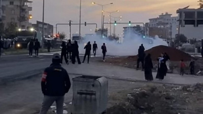 İdil'de halk bir yılda 10 çocuğun öldüğü yolu trafiğe kapattı