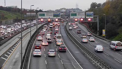 İstanbul'da haftanın ilk iş gününde trafik yoğunluğu