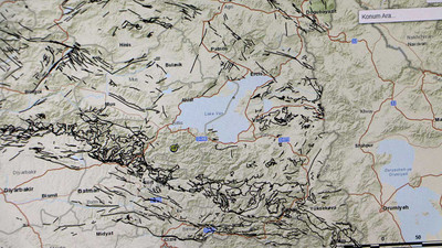 Doç. Dr. Alkan, Bitlis depremlerini yorumladı: Deprem var, haritada fay yok