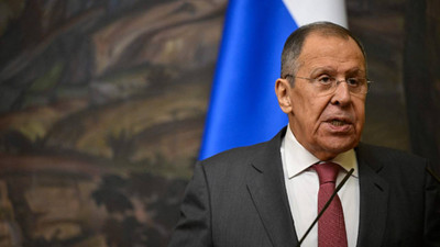 Lavrov: Ukrayna'nın NATO'ya katılımına izin vermeyeceğiz