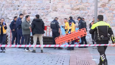 Galata Kulesi'nden düşen 19 yaşındaki genç öldü