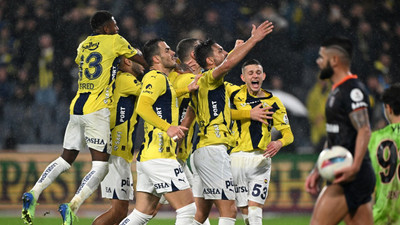 Başakşehir 10 kişi kaldı: Fenerbahçe üç puanı üç golle kaptı