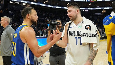 NBA'de tarihi maç: Üç sayı rekoru kırıldı