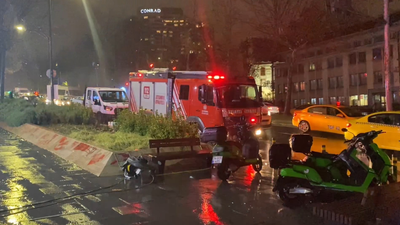 İstanbul’da sağanak yağış etkili oldu; iş yerlerini su bastı