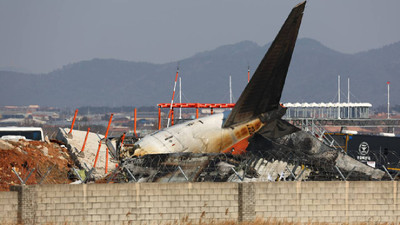 179 kişinin öldüğü uçak kazasının ardından, Güney Kore'deki Boeing 737-800'ler kapsamlı güvenlik denetimine alındı