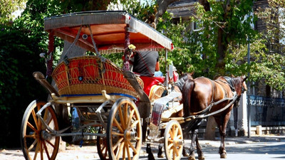 Adalar'da fayton dönemi bitiyor
