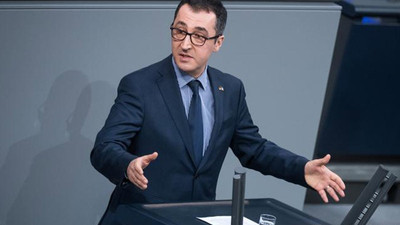 'AfD Cem Özdemir'i şikayet edecek'