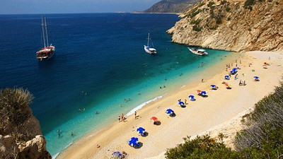 TÜİK'e göre turizm çöktü nüfus arttı