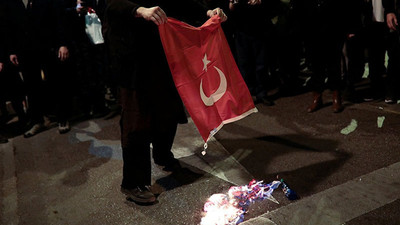 Dışişleri Bakanlığından Yunanistan'a bayrak tepkisi