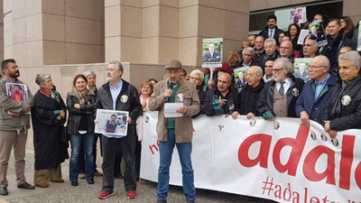 Ahmet Şık nöbette: Boyun eğip diz çökmeyeceğiz