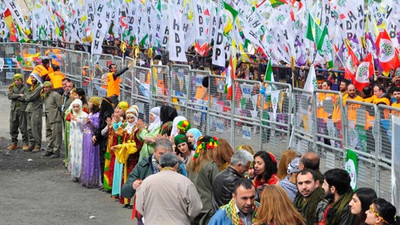 'Erdoğan'ın afişlerimizi görmesini istemiyorlar'