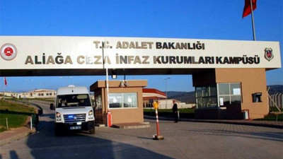 Çocuk tutukluya kameranın görmediği bölümde darp