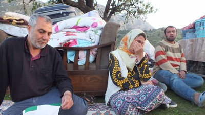 Zihinsel engelli çocuğu ile sokağa atıldılar