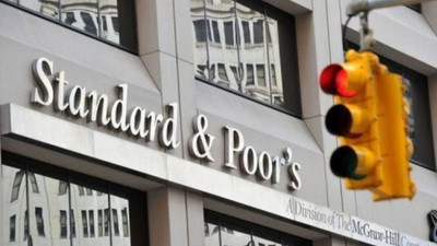 Standard&Poor's Türkiye'nin kredi notunu düşürdü