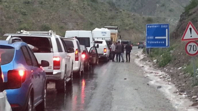 Arama noktaları nedeniyle 45 dakikalık yol 6 saate çıktı