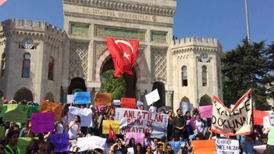 Üniversiteleri bölen yasa tasarısı şimdilik ertelendi