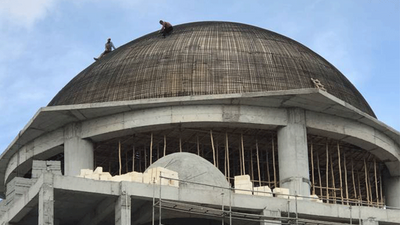 Cami kubbesi çöktü: 6 işçi yaralı