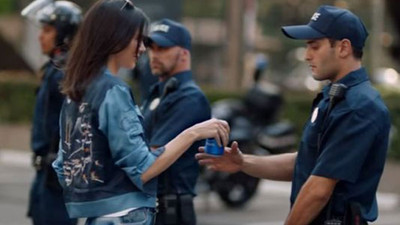 Pepsi reklamı geri çekti