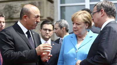 Çavuşoğlu, Almanya'da: Irkçılığa karşı tek vücut olmalıyız