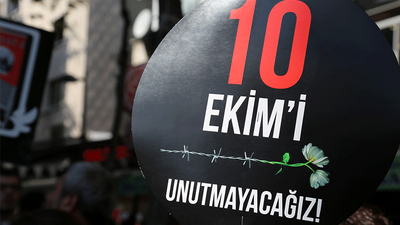 Katliamı protesto edenlere açılan dava ertelendi