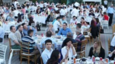 Müdür ve müdür yardımcılarına zorunlu iftar