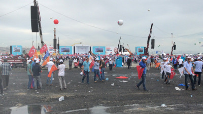 Yandaştan AKP'ye miting günü sitemi