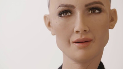 Robot Sophia başbakanla akşam yemeği yiyecek