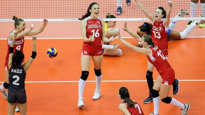 Voleybol Kadın Milli Takımı finalde