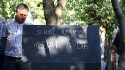 Vedat Aydın mezarı başında anıldı