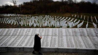 Srebrenitsa Soykırımı'nda hayatını kaybedenler anılıyor