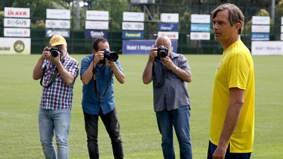 Cocu'dan Fenerbahçeli futbolculara talimat: Konuşun