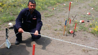 Sınırda mayın temizliği yapan işçinin parmakları koptu