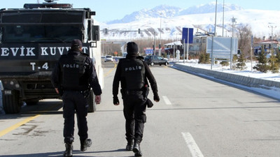 Van'da çatışma: 2 ölü, 3 polis yaralı