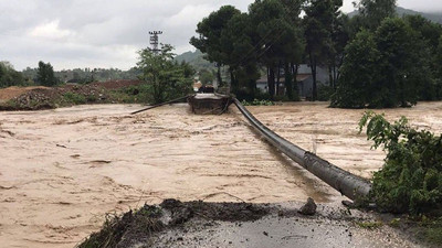 Ordu'da köprüler ve yollar yıkıldı: 500 bin kişi etkilendi