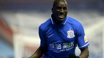 Demba Ba'ya ırkçı saldırıya 6 maç ceza