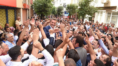 Sarıgül’den miting gibi bayramlaşma töreni