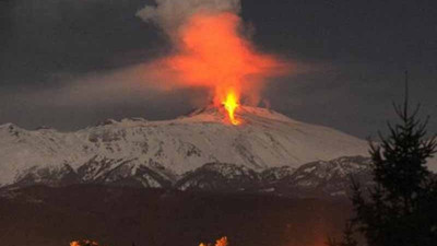 Etna Yanardağı yeniden faal oldu