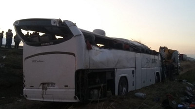 Aksaray'da yolcu otobüsü devrildi: 6 ölü, 39 yaralı