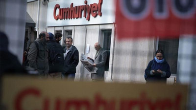 Cumhuriyet'te yeni istifalar