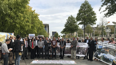 Almanya Parlamentosu önünde Dersim protestosu