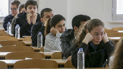 En mutsuz öğrenciler Türkiye'de