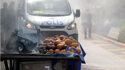 Zabıtaya kızdı, ekmek teknesini yaktı