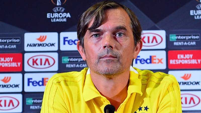 Cocu: İstifa etmeyi düşünmüyorum