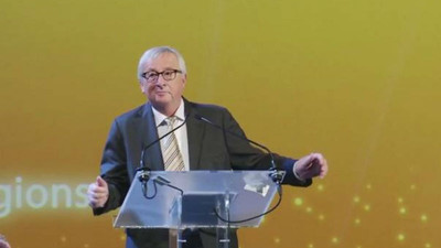 Juncker, dans eden May'i taklit etti