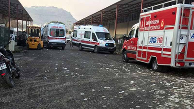 Bergama'da duvar kadın işçilerin üzerine çöktü: 2 ölü