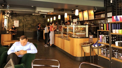 Starbucks, 260 şubesini devrediyor