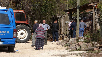 'Ağaç kesme' diyen yeğenini öldürüp, hamile eşini yaraladı